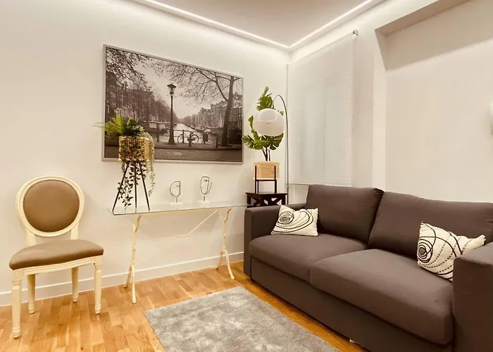 Quiet And Cozy Downtown Apartament