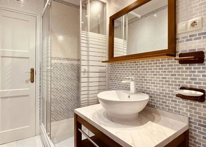 Apartament Quiet And Cozy Downtown *